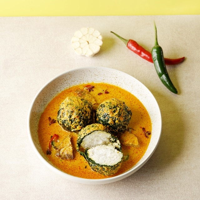 Japanese Papaya Leaves with Coconut and Kencur Japanese Papaya Leaves with Coconut and Kencur